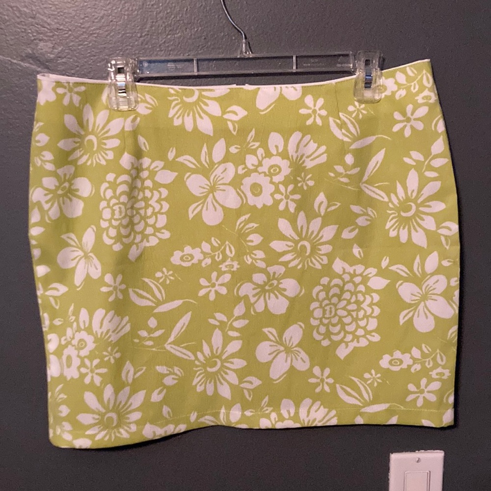 NWOT Lime Green and White Floral Mini Skirt